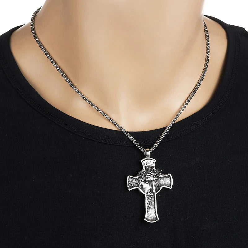 Croix de Jésus avec portrait