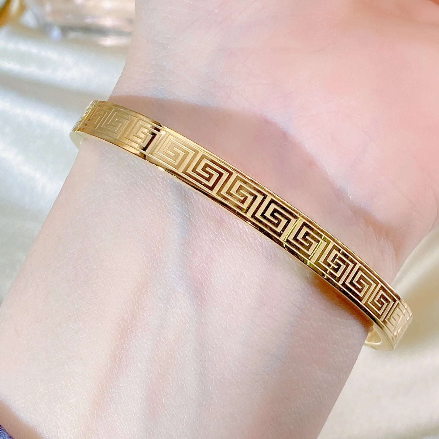 Bracelet avec symbole aztèque